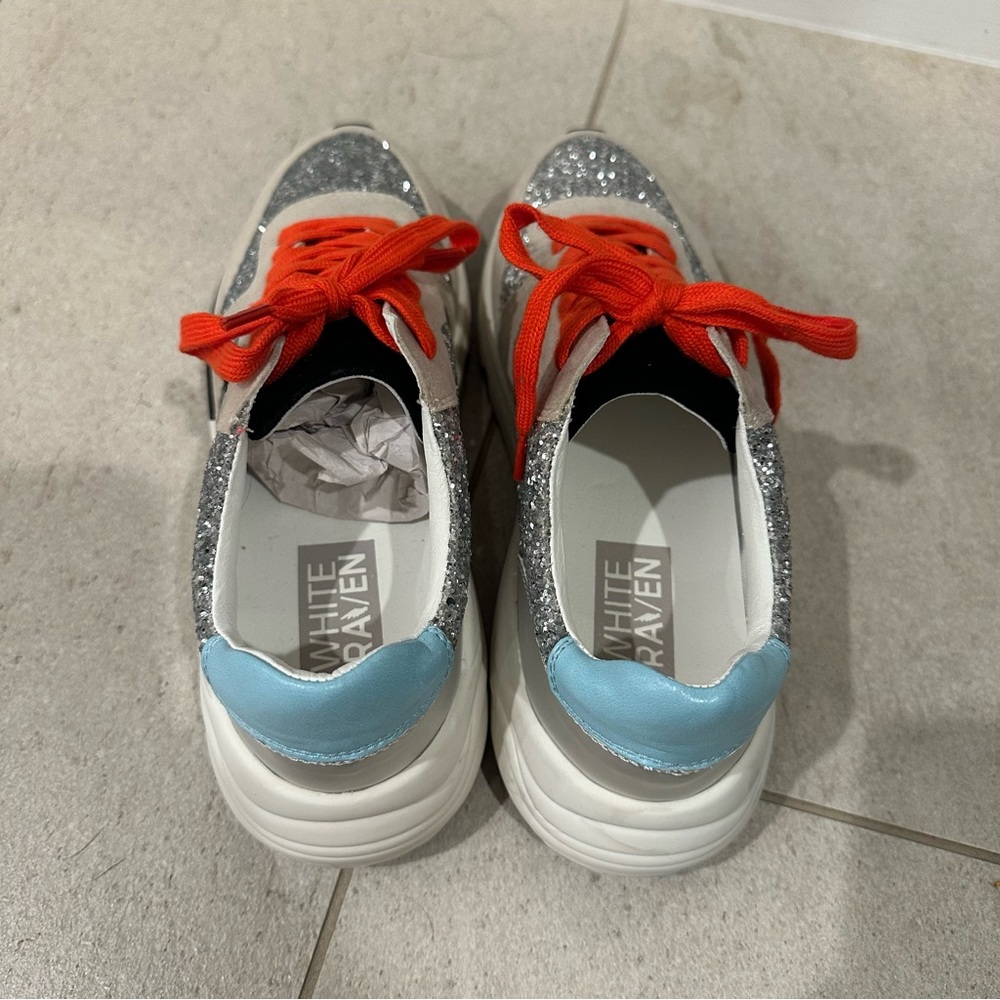 NWOT Women's White Raven Quincy Glitter Sneakers with Orange Laces Size 6.5 - Picture 4 of 8